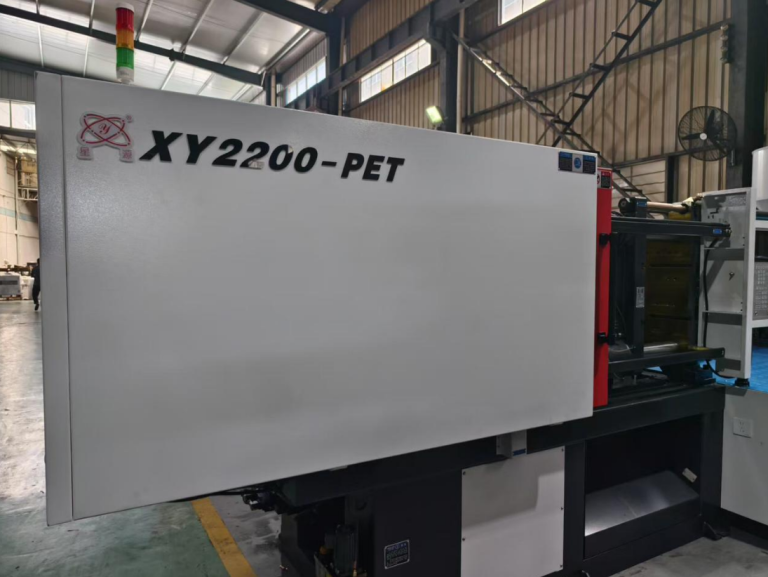 120 Injection Molding Machine